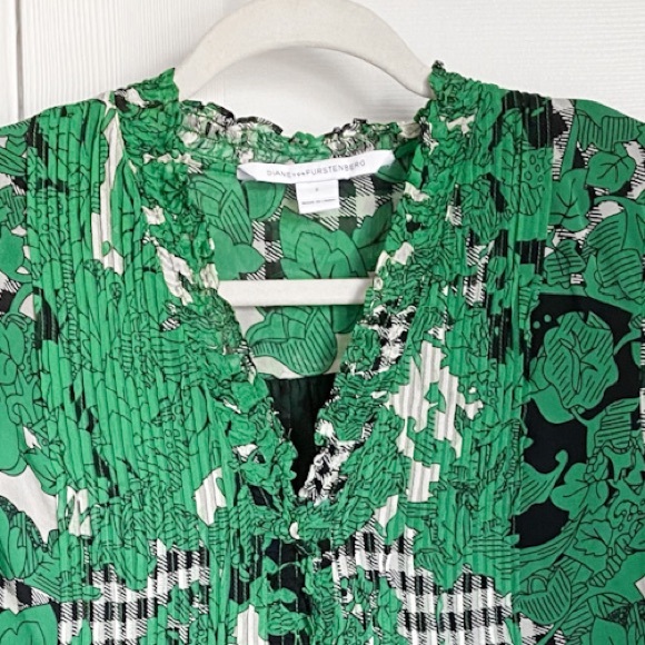 Diane von Furstenberg ‘Layla’ Printed Silk Chiffon Mini Dress - Picture 2 of 4